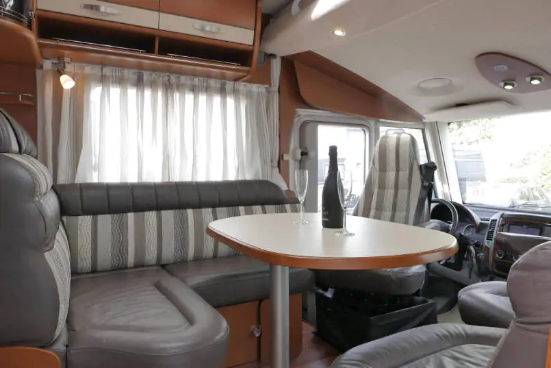Hymer B 690 StarLine | V6 Mercedes | Queensbed | Levelsysteem | Airco 26