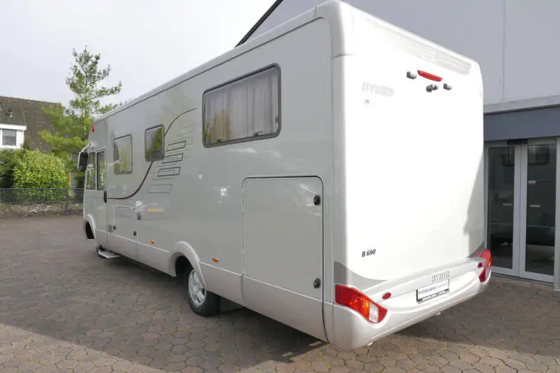 Hymer B 690 StarLine | V6 Mercedes | Queensbed | Levelsysteem | Airco 5