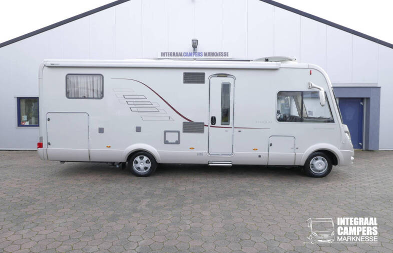Hymer B 690 StarLine | V6 Mercedes | Queensbed | Levelsysteem | Airco