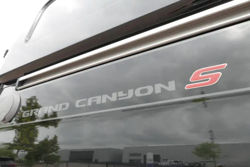 Hymer Grand Canyon S 4X4 | 300 AH SuperB | 190 pk Automaat | 12