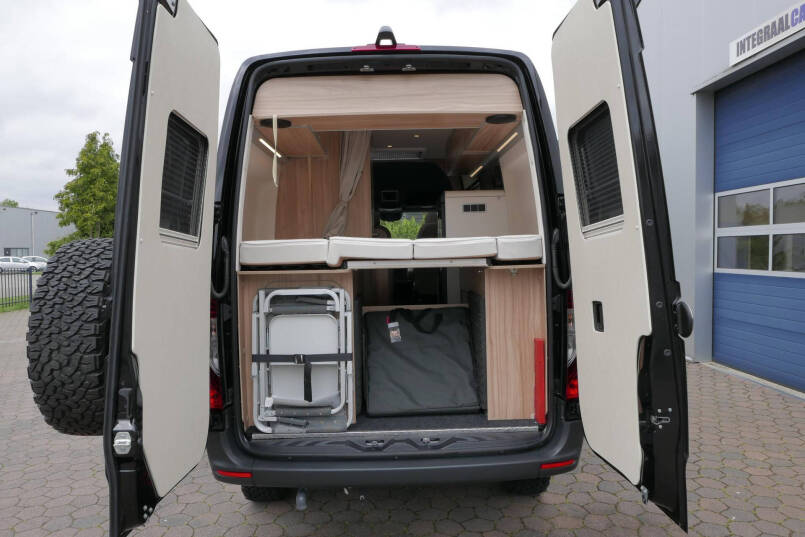 Hymer Grand Canyon S 4X4 | 300 AH SuperB | 190 pk Automaat | 17