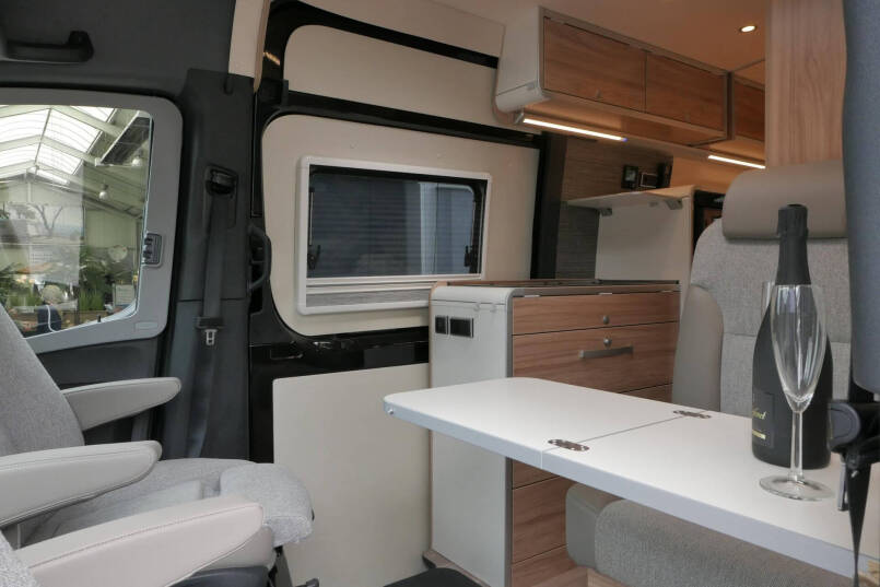 Hymer Grand Canyon S 4X4 | 300 AH SuperB | 190 pk Automaat | 34