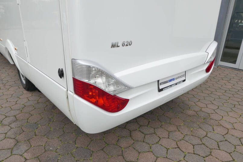 Hymer ML-I 620 | Mercedes | Bovenkastjes | Levelsyteem | Enkele bedden 9