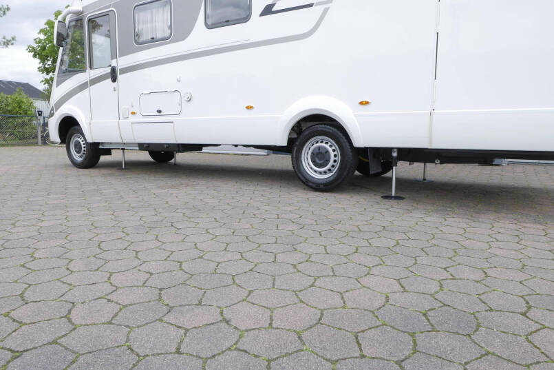 Hymer ML-I 620 | Mercedes | Bovenkastjes | Levelsyteem | Enkele bedden 6