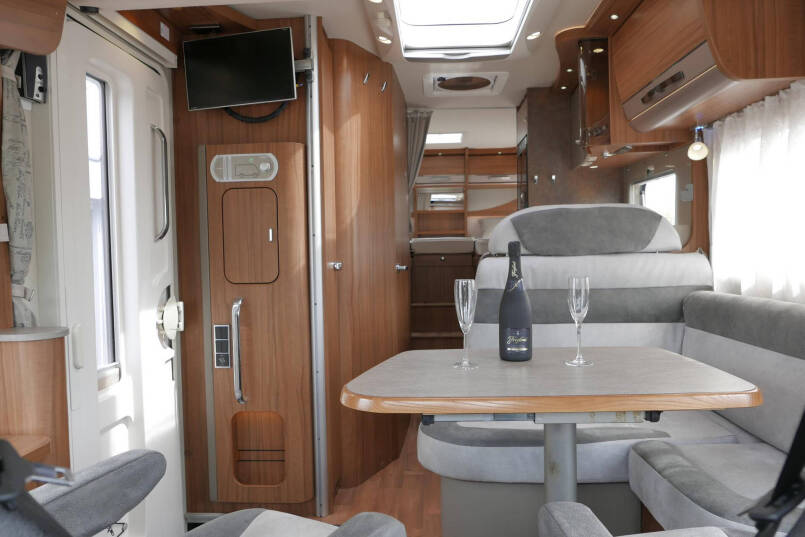 Hymer B 568 PL PremiumLine | 3.0 Automaat | 4c Luchtvering | 7 Meter 32