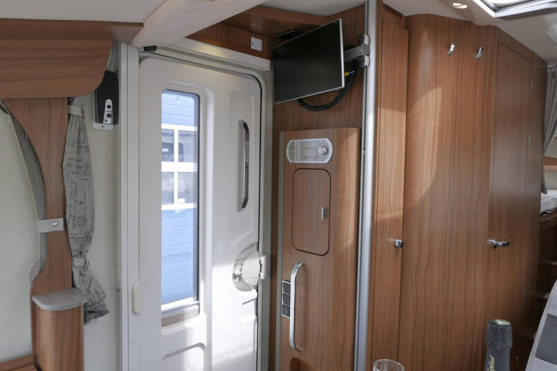 Hymer B 568 PL PremiumLine | 3.0 Automaat | 4c Luchtvering | 7 Meter 34