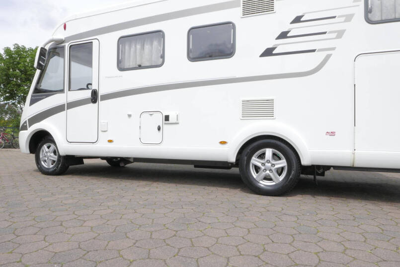 Hymer B 568 PL PremiumLine | 3.0 Automaat | 4c Luchtvering | 7 Meter 6