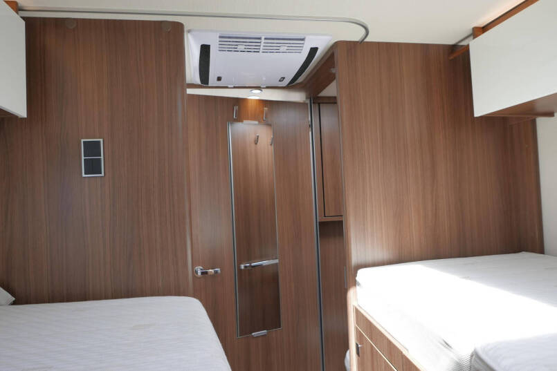 Hymer BMC-I 680 ModernComfort |Bovenkasjes | Levelsysteem | Dakairco | Zonnepanelen | 51