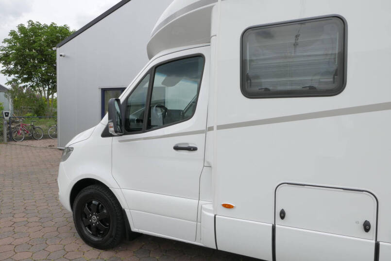 Hymer BMC-T 680 ModernComfort | AL-KO maxi | Enkele bedden | Alde verwarming | Zonnepanelen | 17