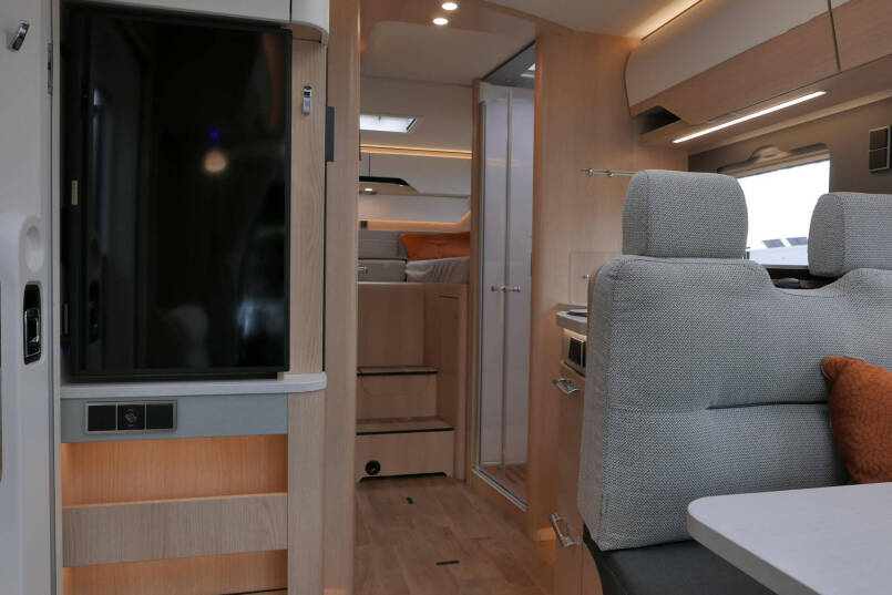 Hymer BMC-T 680 ModernComfort | AL-KO maxi | Enkele bedden | Alde verwarming | Zonnepanelen | 36