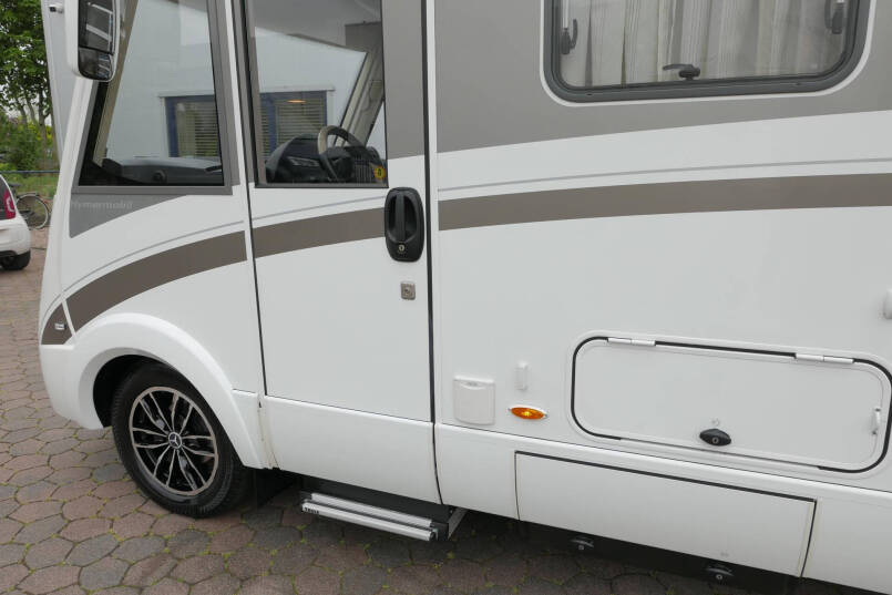 Hymer ML-I 580 | Mercedes | Bovenkastjes | Levelsysteem | 190 pk Automaat | 19