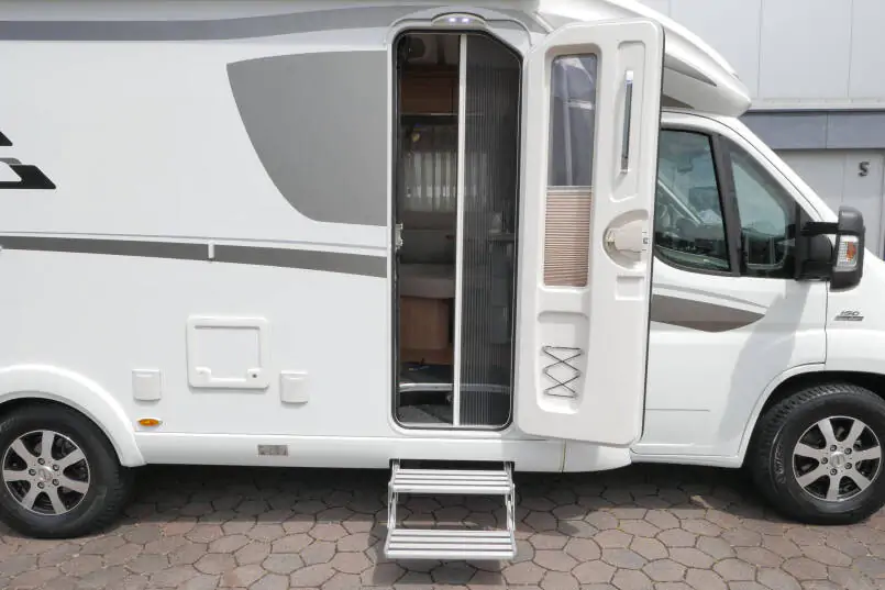Hymer T 568 SL | Automaat | Maxi chassis | Enkele bedden | Grote schotel 17