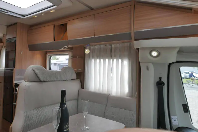 Hymer T 568 SL | Automaat | Maxi chassis | Enkele bedden | Grote schotel 29