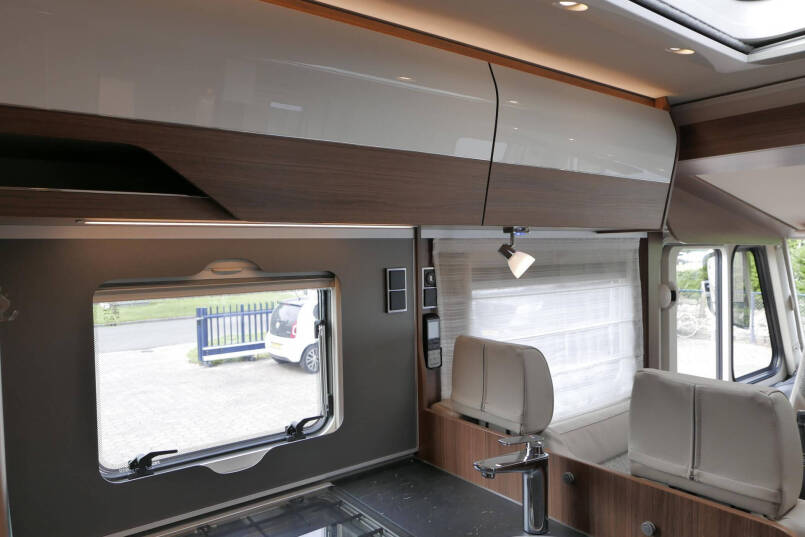 Hymer BMC-I 680 ModernComfort | Lithium | Levelsysteem | Airco 44