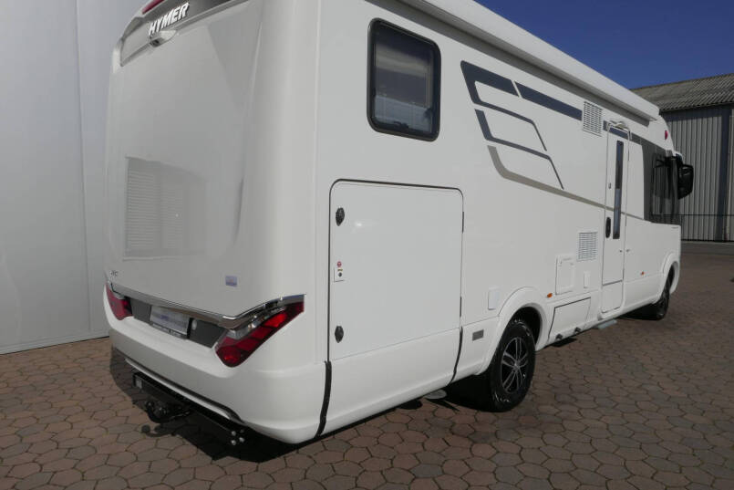 Hymer B-SL 704 SupremeLine 180 pk | Automaat | Levelsysteem| Enkele bedden | Hefbed | 8