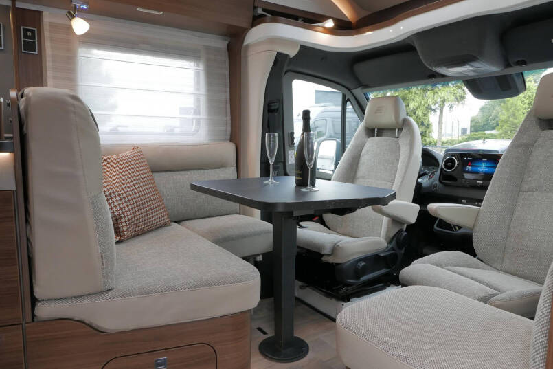 Hymer BMC-T 600 WhiteLine | Lithium | Enkele bedden | Mercedes 25