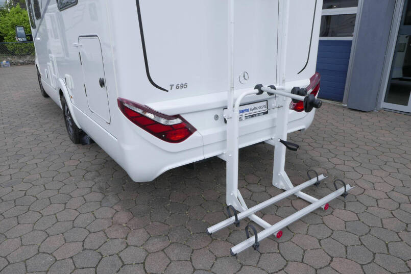 Hymer Tramp S 695 | Mercedes | Automaat | Levelsysteem | Queensbed 9