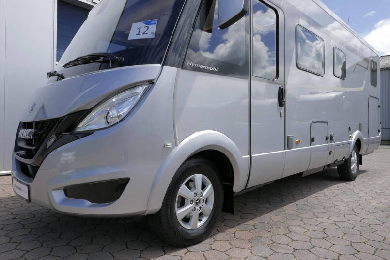 Hymer BMC-I 680 ModernComfort | Levelsysteem | 200 Ah Lithium | 2 Zonnepanelen | Enkele bedden | 10