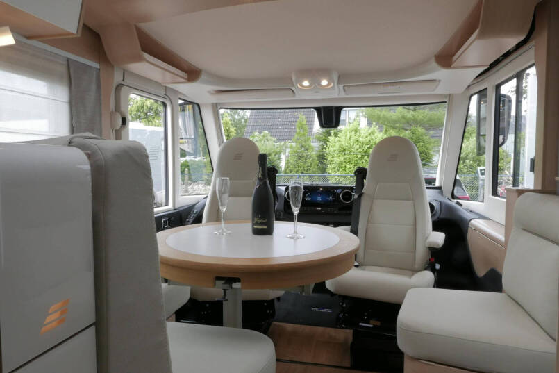 Hymer BML-I 780 MasterLine | Luchtvering | Lithium | Airco | Enkele bedden 32