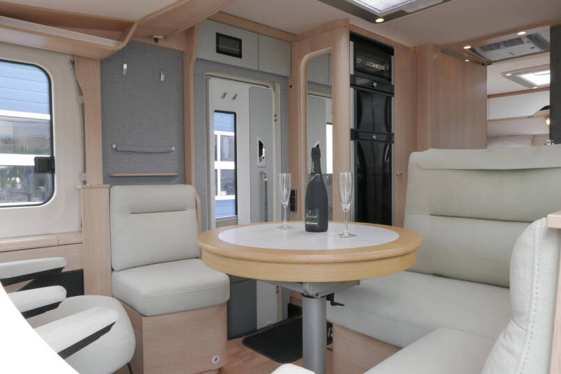 Hymer BML-I 780 MasterLine | Luchtvering | Lithium | Airco | Enkele bedden 35