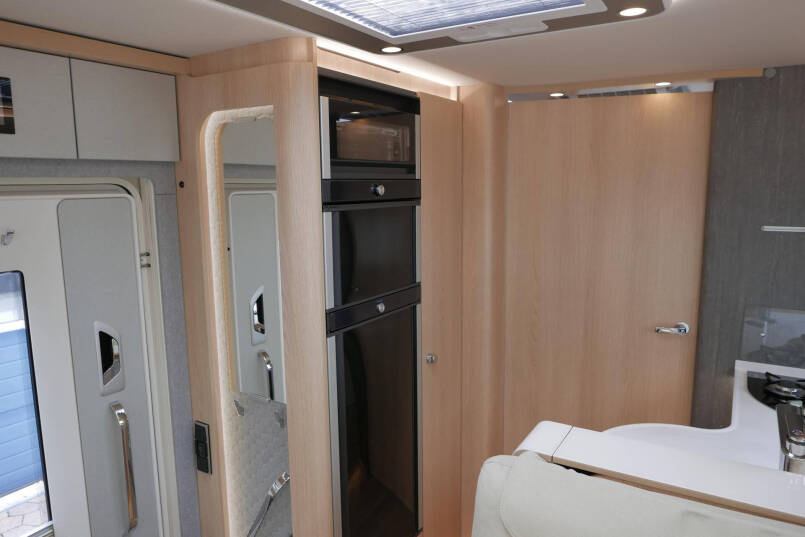 Hymer BML-I 780 MasterLine | Luchtvering | Lithium | Airco | Enkele bedden 42