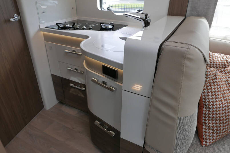 Hymer BML-I 780 MasterLine | Levelsysteem | Lithium | Airco | Enkele bedden 45