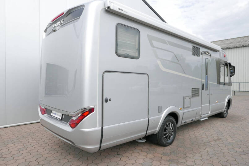 Hymer B-SL 704 Supremline | 180 pk | Automaat | Levelsysteem | Enkele bedden | Hefbed | 10