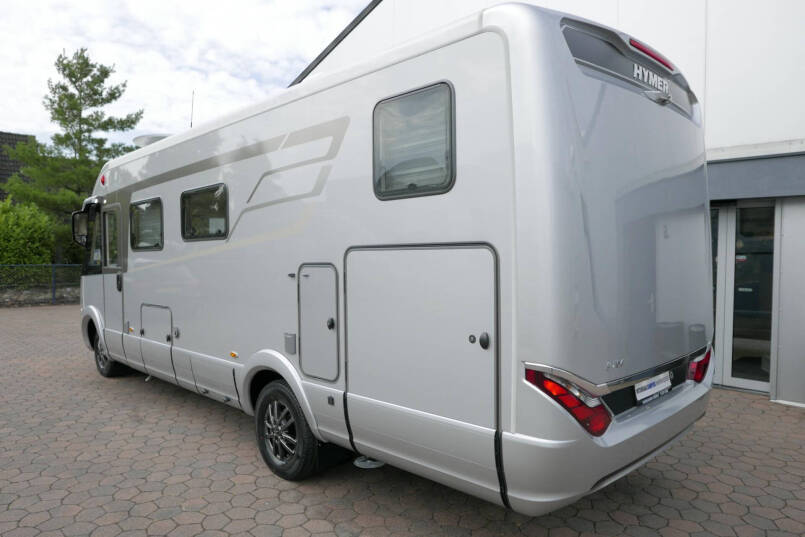 Hymer B-SL 704 Supremline | 180 pk | Automaat | Levelsysteem | Enkele bedden | Hefbed | 5