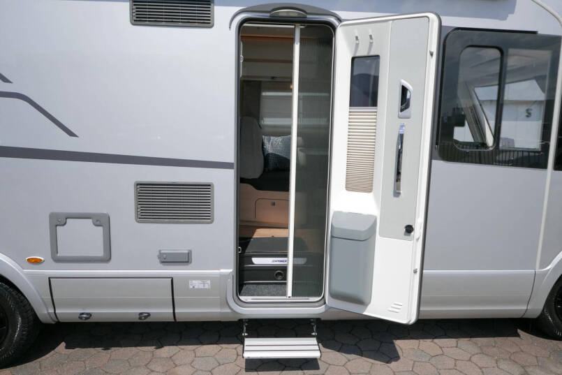 Hymer BML-I 790 MasterLine | Queensbed | Airco | Lithium | Hefbed | 17