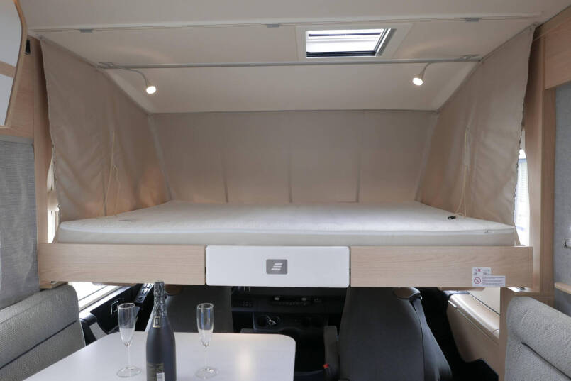 Hymer BML-I 790 MasterLine | Queensbed | Airco | Lithium | Hefbed | 65