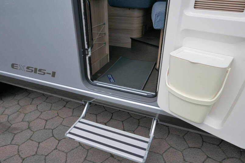 Hymer Exsis-I 588 Crystal Zilver Hymer  Exsis-I 588 Crystal Zilver | Automaat | Bovenkastjes | Vol Optie 17