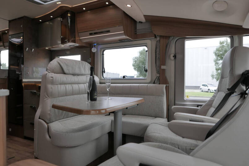 Hymer B 568 PL PremiumLine | 180 Automaat | Levelsysteem | 7 Meter 32