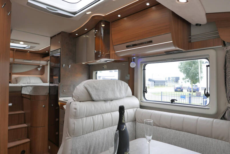 Hymer B 568 PL PremiumLine | 180 Automaat | Levelsysteem | 7 Meter 35