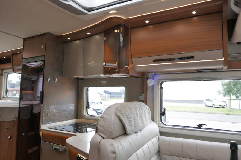 Hymer B 568 PL PremiumLine | 180 Automaat | Levelsysteem | 7 Meter 38