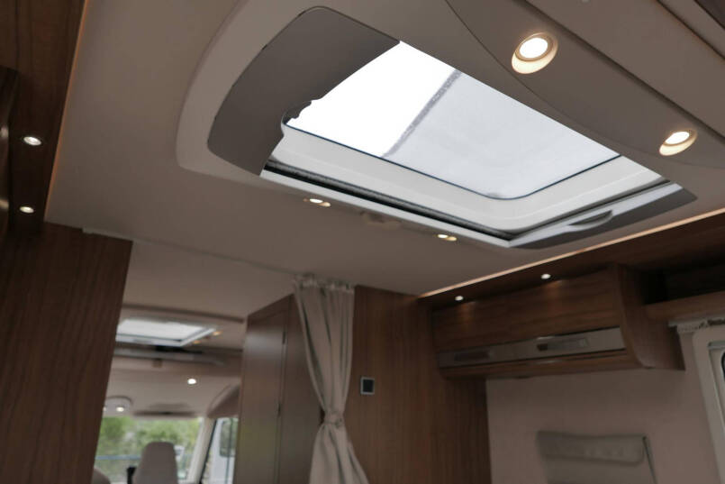 Hymer B 568 PL PremiumLine | 180 Automaat | Levelsysteem | 7 Meter 50