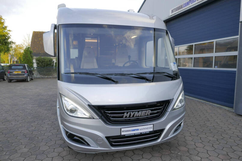 Hymer B-SL 704 SupremeLine | 180 pk | Automaat | Levelsysteem | Enkele bedden | Hefbed | 1