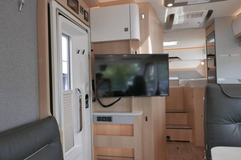 Hymer BMC-I 600 WhiteLine | Levelsysteem | Lithium | Airco | Mercedes | 34