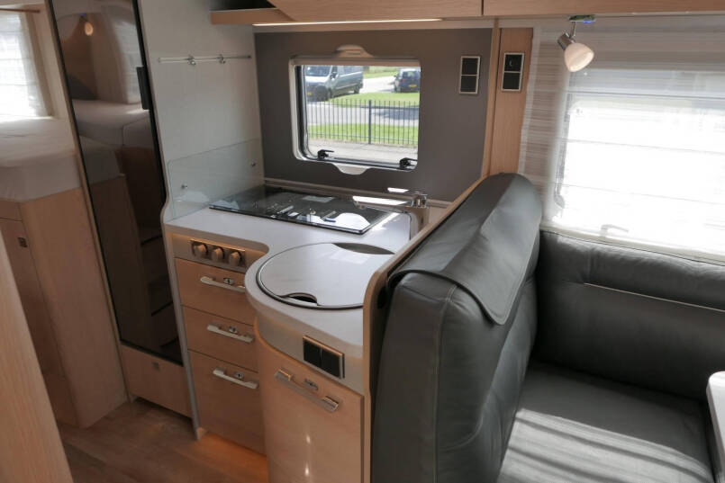 Hymer BMC-I 600 WhiteLine | Levelsysteem | Lithium | Airco | Mercedes | 36