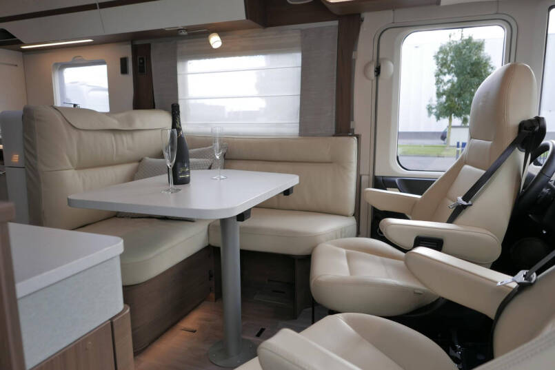 Hymer BML-I 780 MasterLine | Levelsysteem | ALDE | Omvormer | Schotel | Leer 32