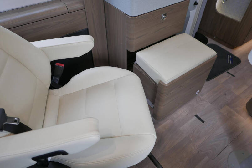 Hymer BML-I 780 MasterLine | Levelsysteem | ALDE | Omvormer | Schotel | Leer 38