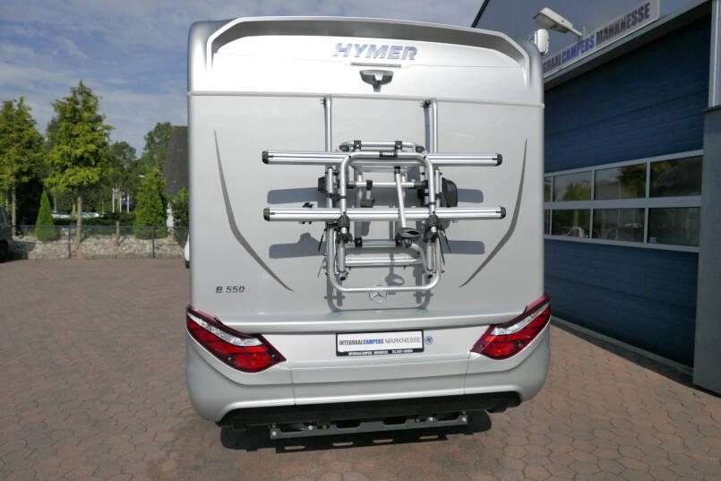 Hymer BMC-I 550 ModernComfort | Mercedes | Hefbed | Dwarsbed | 3