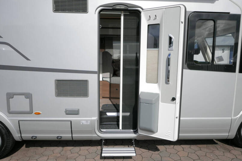 Hymer BML-I 780 MasterLine | Luchtvering | Levelsysteem | Lithium | 5 Persoons 17