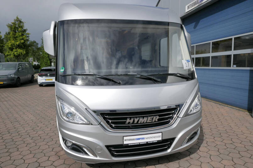 Hymer B-SL 704 SupremeLine | 180 pk | Automaat | Bovenkastjes | Levelsysteem | Enkele bedden | 1