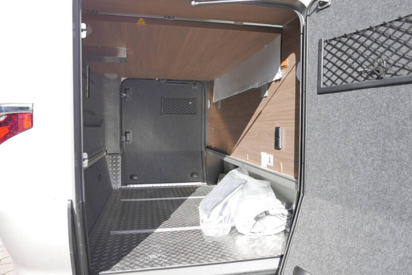 Hymer BML-I 790 MasterLine | Queensbed | Levelsysteem | Hefbed | Lithium | 15