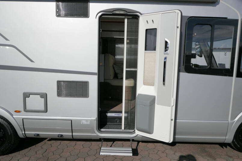 Hymer BML-I 790 MasterLine | Queensbed | Levelsysteem | Hefbed | Lithium | 20