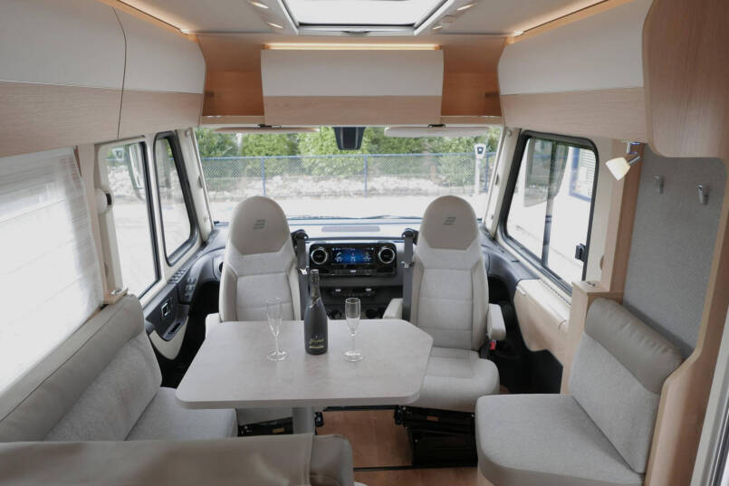 Hymer BMC-I 680 ModernComfort | Bovenkastjes | Levelsysteem | Alde 26