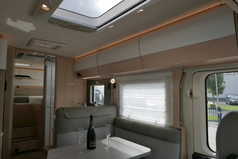 Hymer BMC-I 680 ModernComfort | Bovenkastjes | Levelsysteem | Alde 35