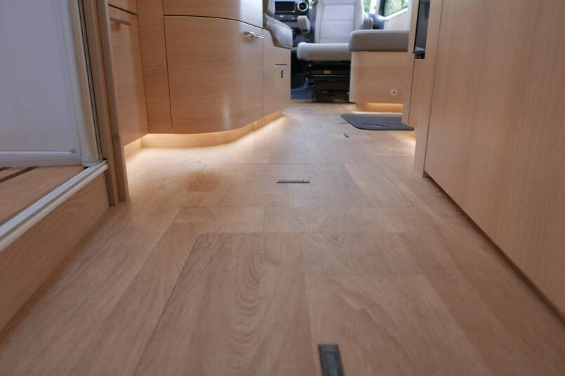 Hymer BMC-I 680 ModernComfort | Bovenkastjes | Levelsysteem | Alde 53