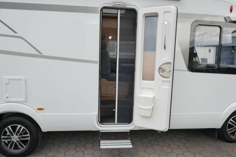 Hymer BMC-I 600 | Enkele bedden | Hefbed | Mercedes | 16