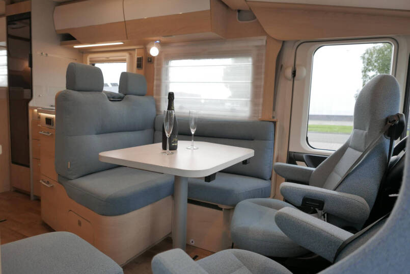 Hymer BMC-I 600 | Enkele bedden | Hefbed | Mercedes | 26